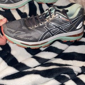 ASICS Women’s Gel-Nimbus 19 Running Shoe